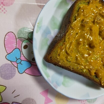 楽々さん♪♪チーズにカレーかけてトースト♪♪カレーパンになって美味しかったです(^O^)